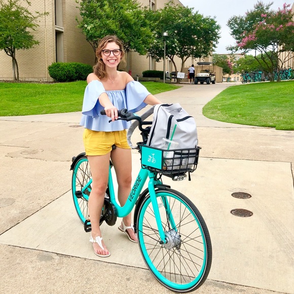 Meet the Posher - Picture 6 of 7